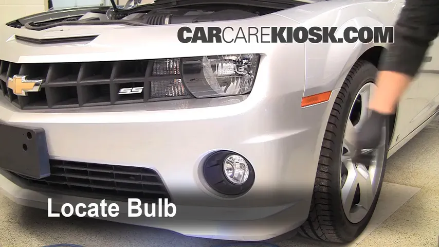 2010 Chevrolet Camaro SS 6.2L V8 Lights Headlight (replace bulb)